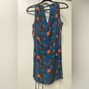 Cute dress! Dress up or down.